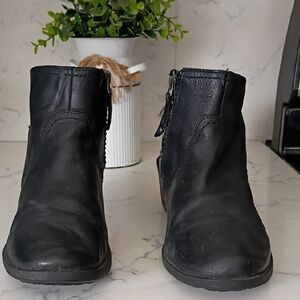 TEVA LEATHER BOOTS FOR WOMEN